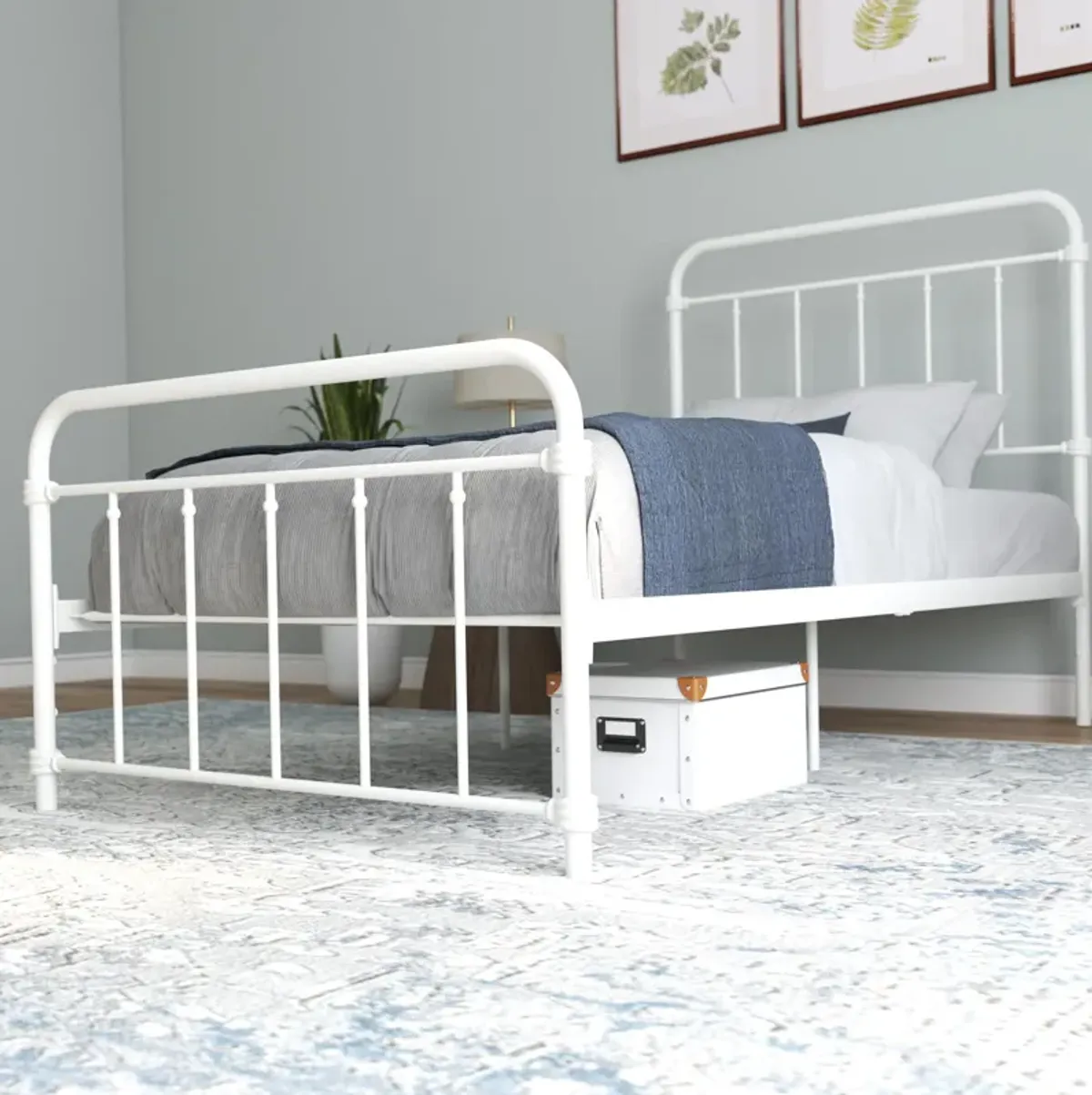 Wallace Spindle Metal Bed with Elegant Curves and Slats