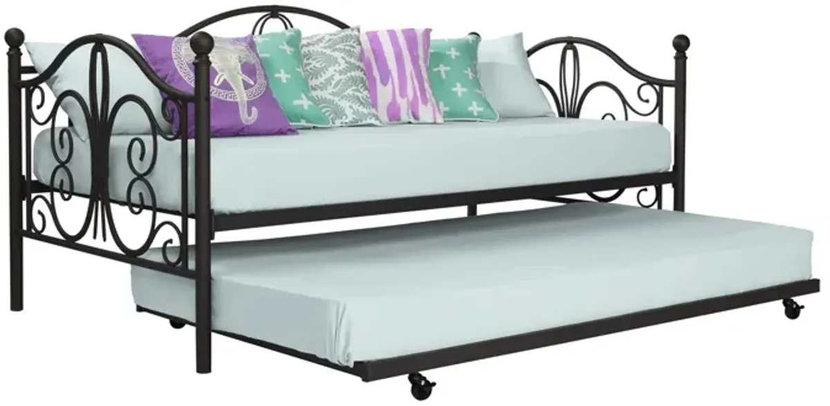 Ballard Victorian Metal Daybed and Trundle with Set