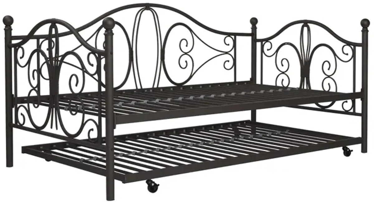 Ballard Victorian Metal Daybed and Trundle with Set