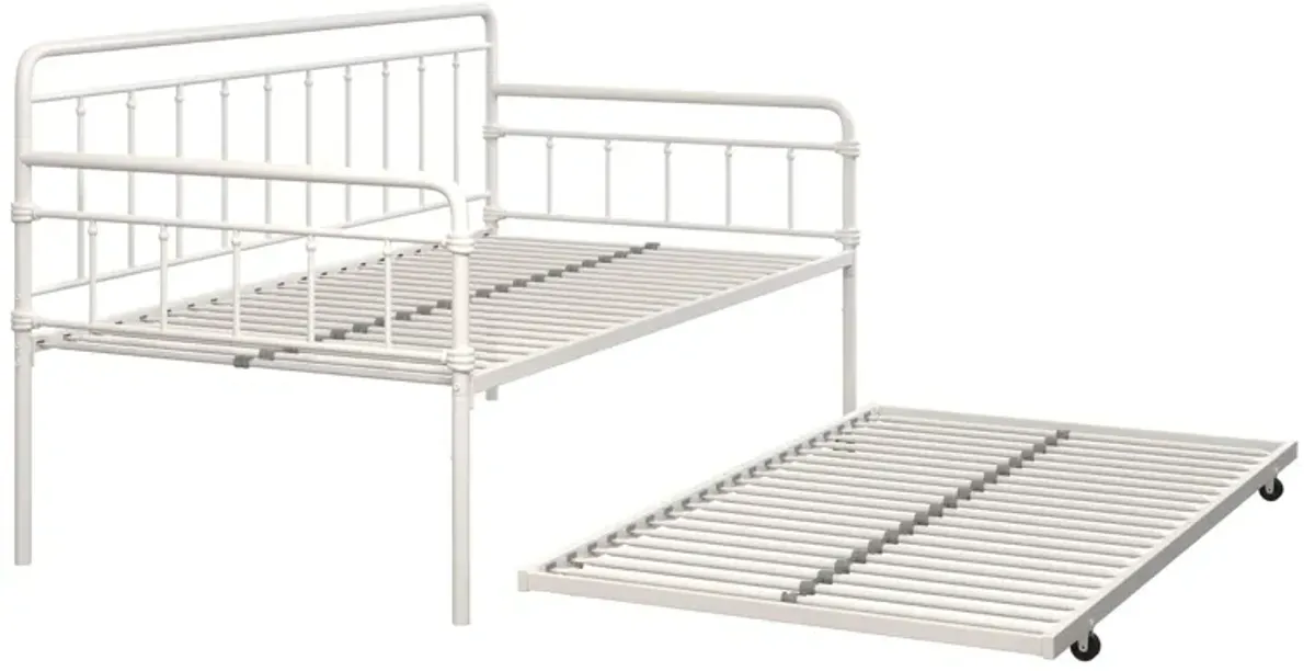 Wallace Spindle Metal Daybed and Trundle Set