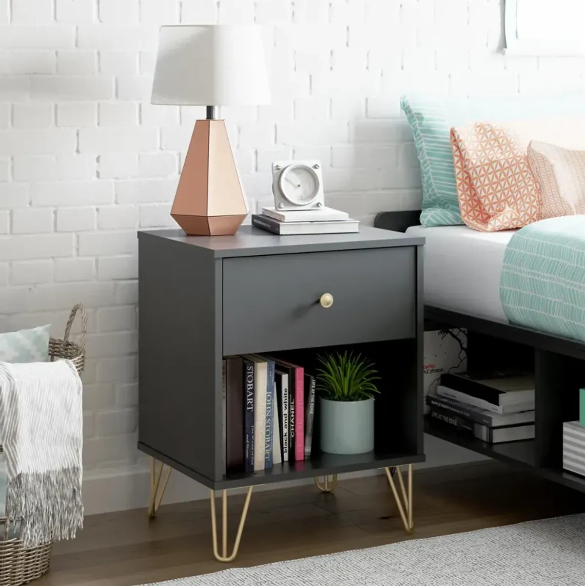 Owen Nightstand with 1 Drawer and Gold Hairpin Legs