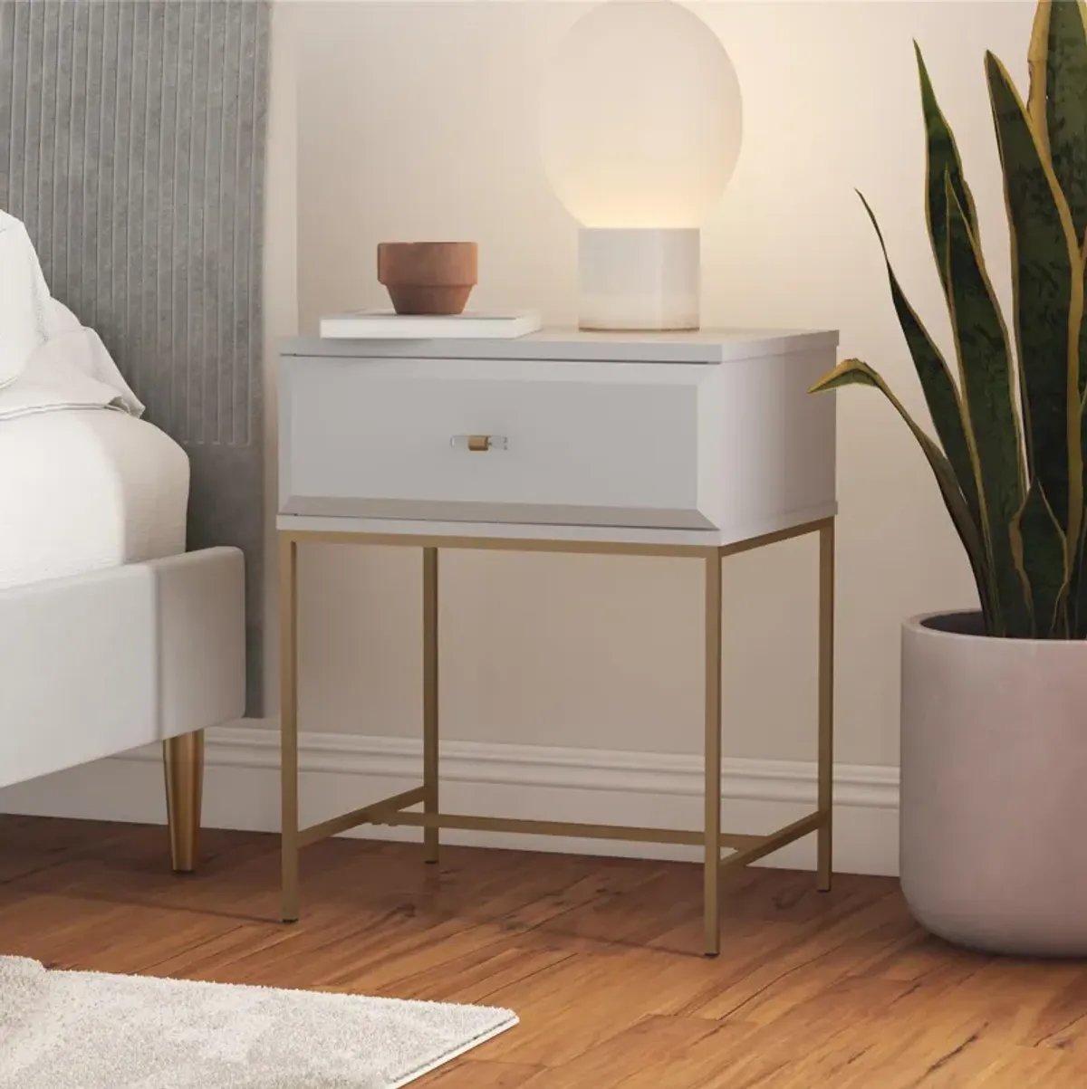 Effie Nightstand with 1 Drawer and a Gold Metal Base