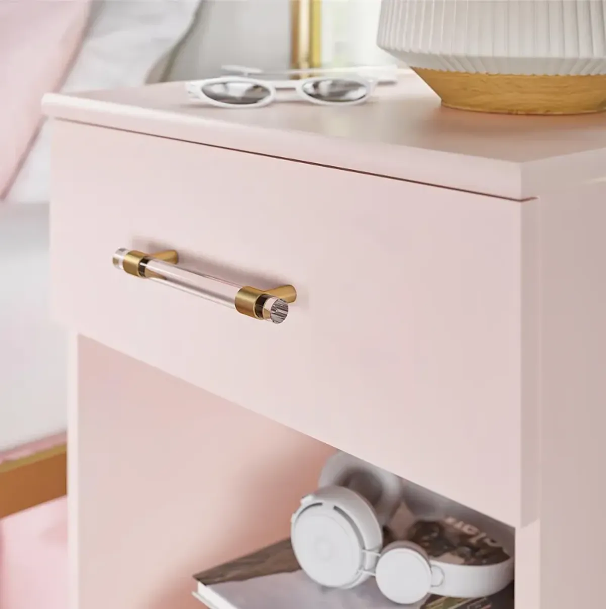 Monarch Hill Clementine White Nightstand with 1 Drawer