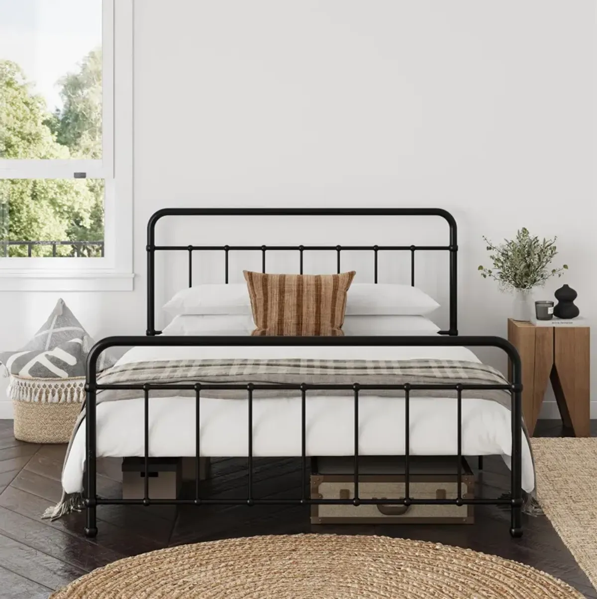 Ainsley Full Metal Platform Bed Frame with Headboard and Footboard