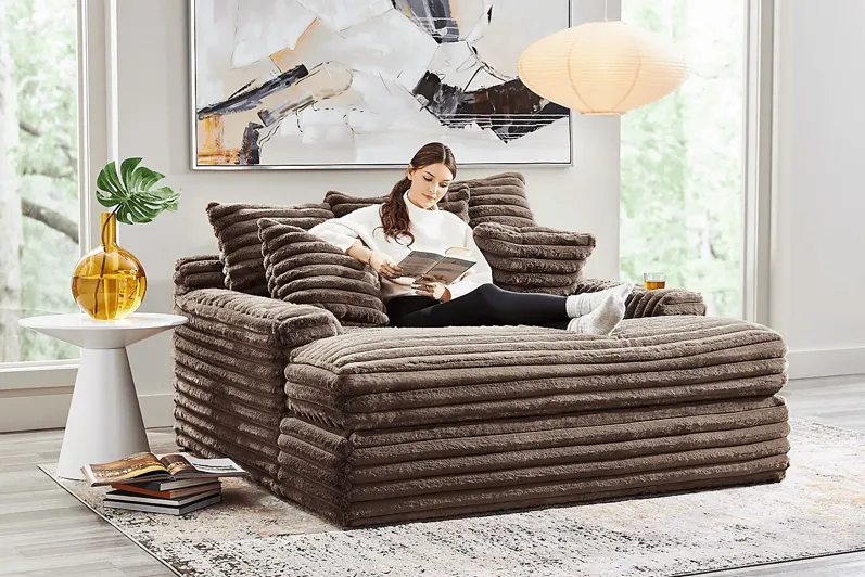 Stratford Brown Chaise