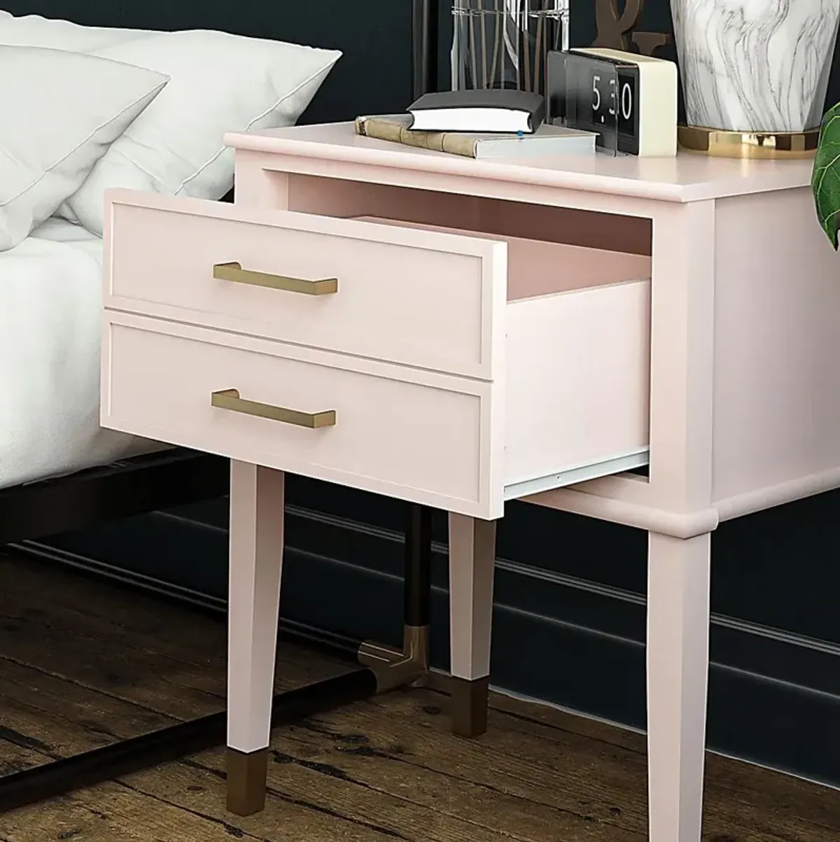 Surrhyne Pink End Table