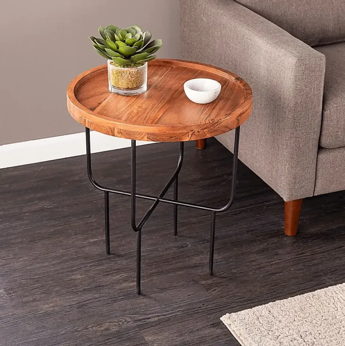 Bellarbor Brown End Table