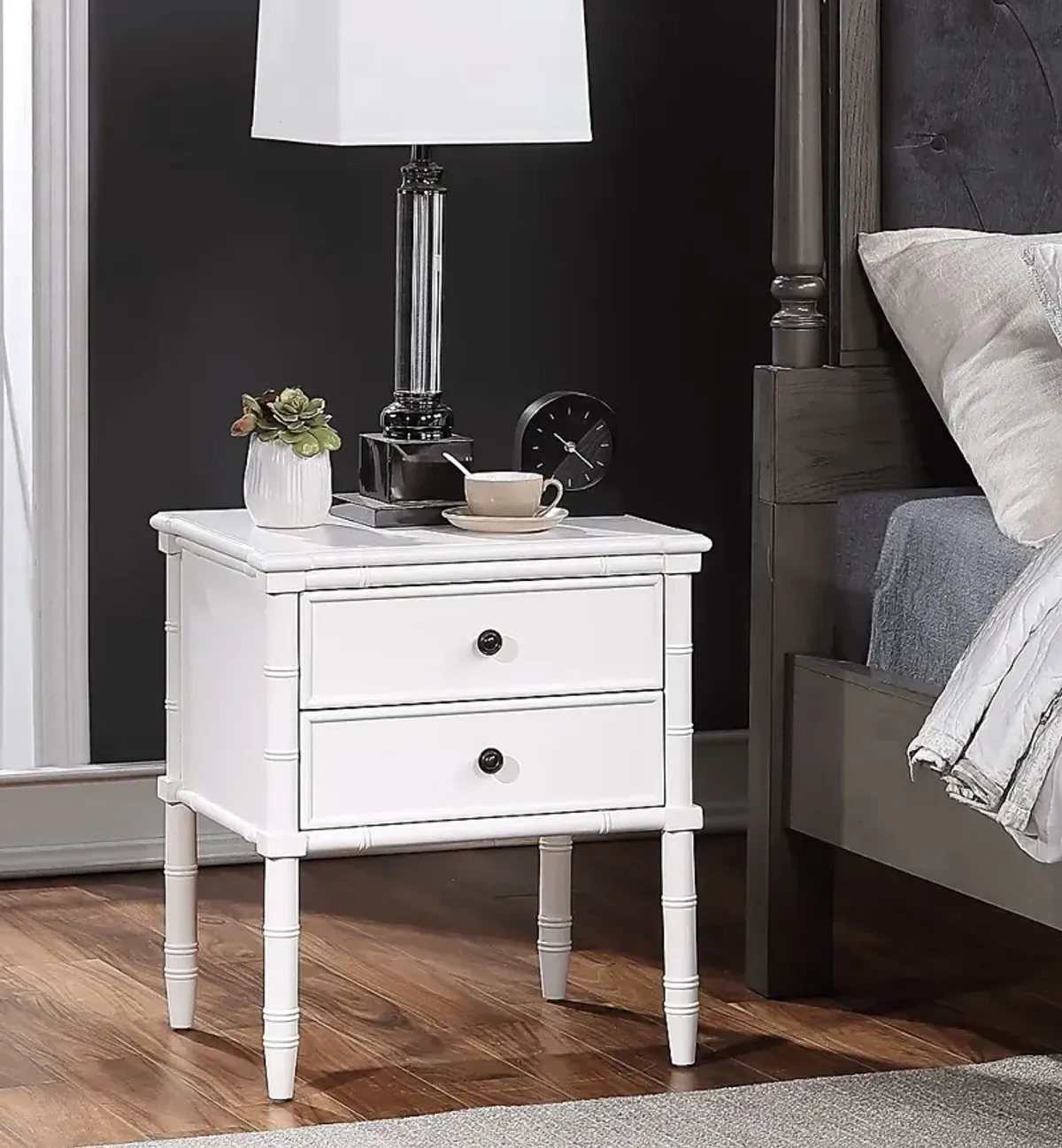 Glennford White End Table