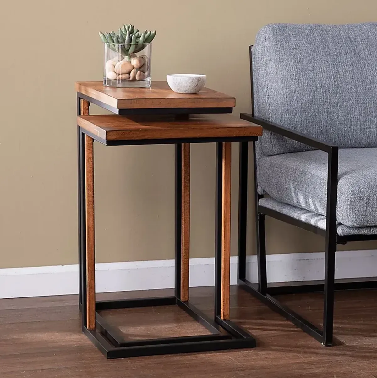 Oaklane Brown Nesting Tables, Set of 2