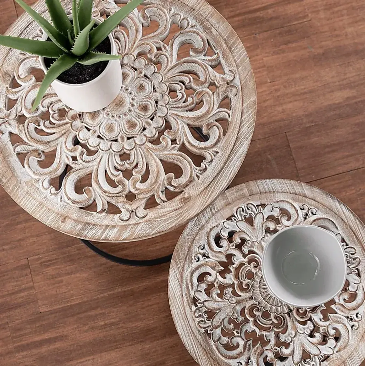 Readvill White Nesting Tables, Set of 2