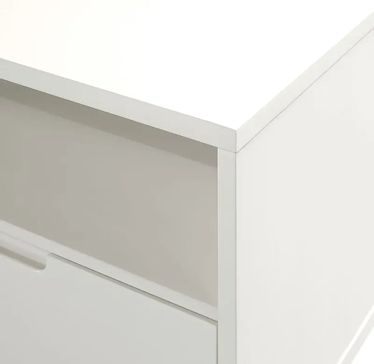 Stocktie White 59 in. Console