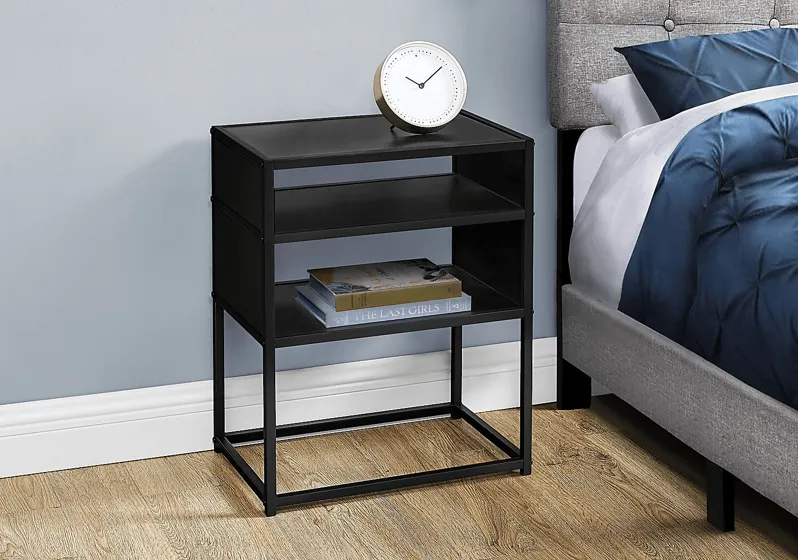 Carmon Circle Black Accent Table