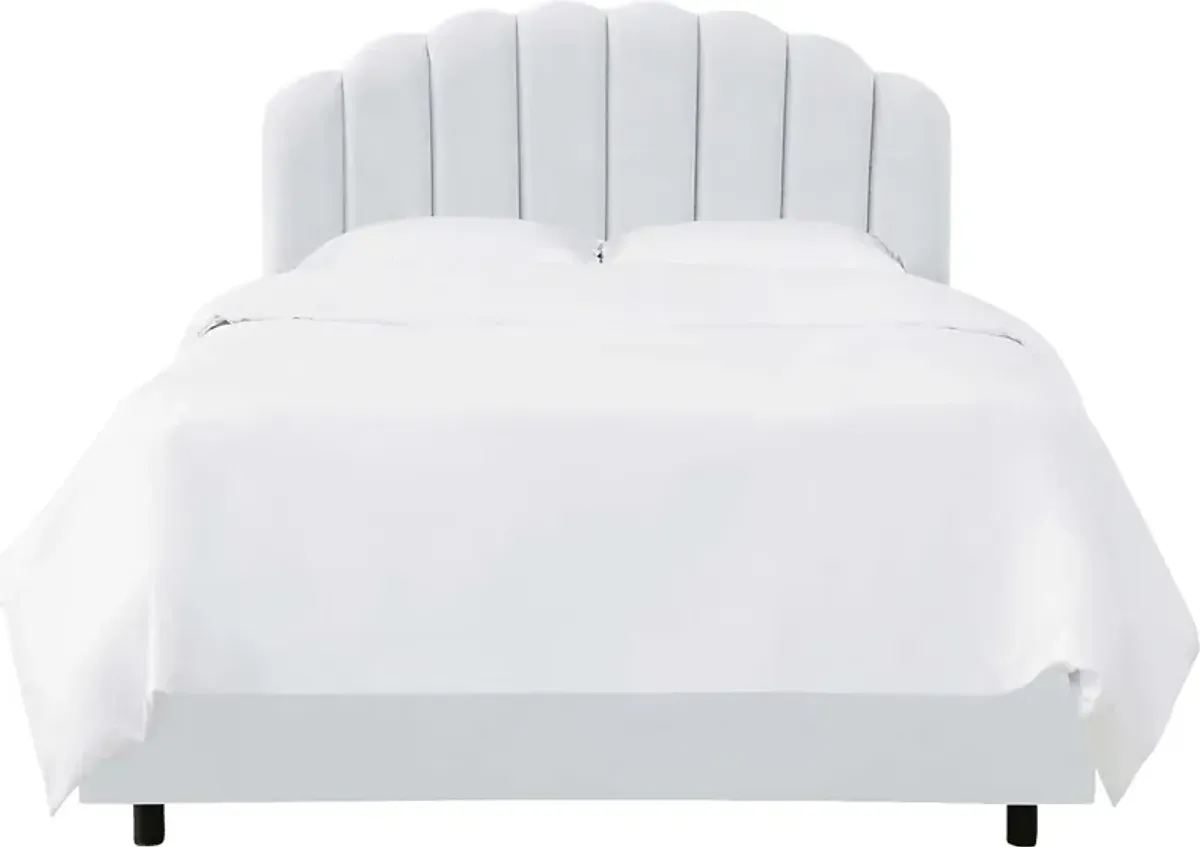 Eloisan White Twin Bed