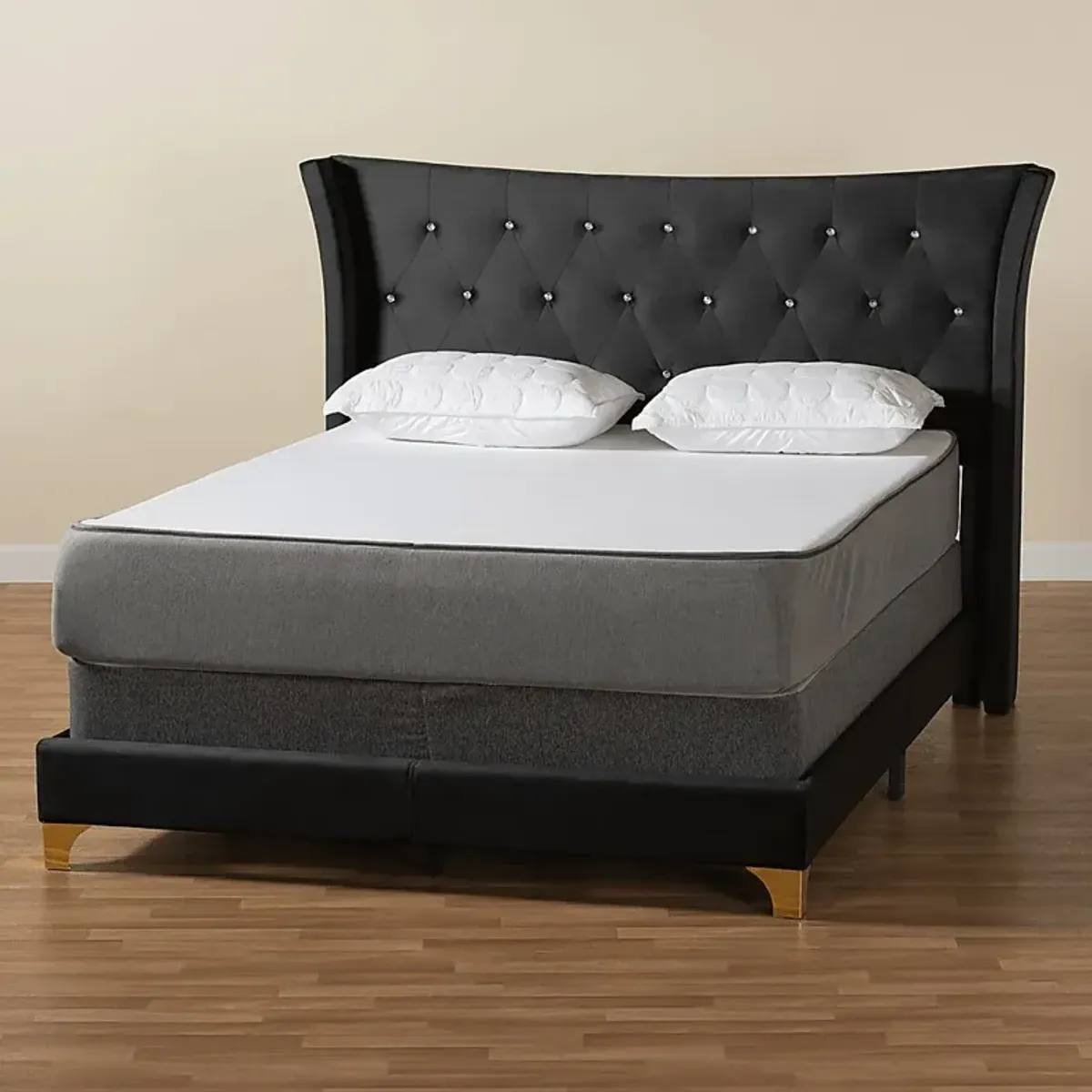 Aleida Black Queen Bed