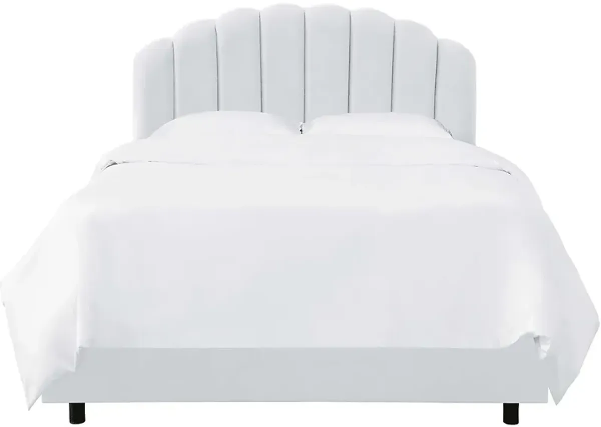 Eloisan White California King Bed