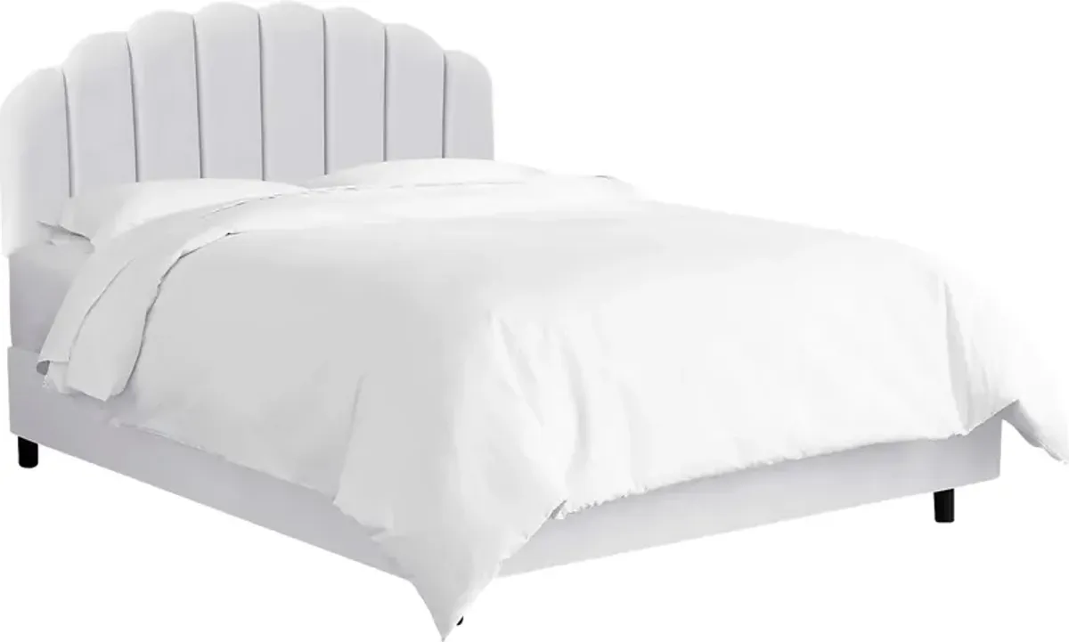 Eloisan White California King Bed