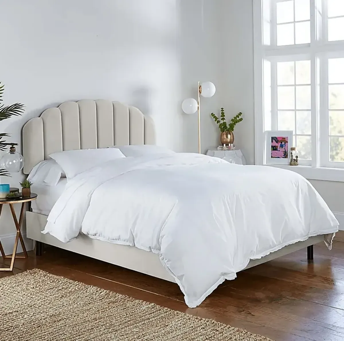 Eloisan Light Gray California King Bed