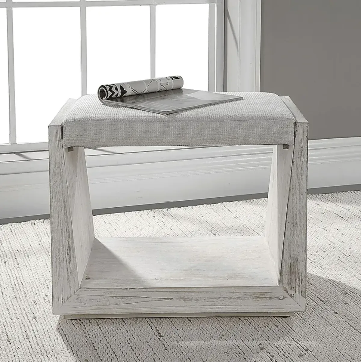 Dilcrest White Bench