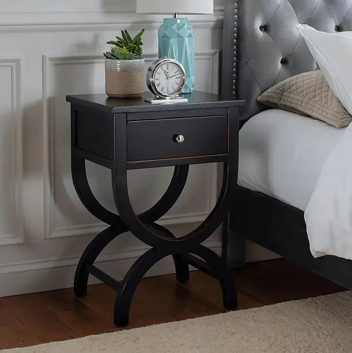 Wespanee Black Nightstand