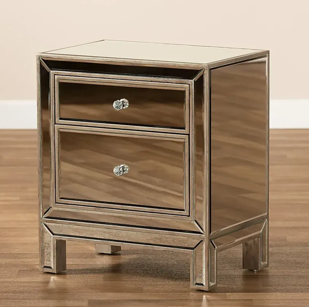 Anzeiger Silver Nightstand