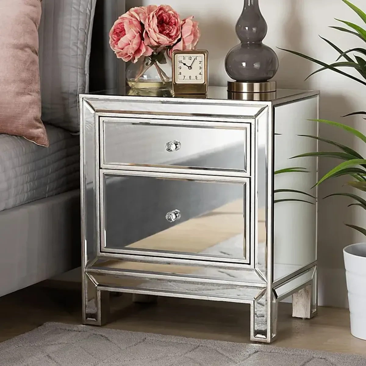 Anzeiger Silver Nightstand