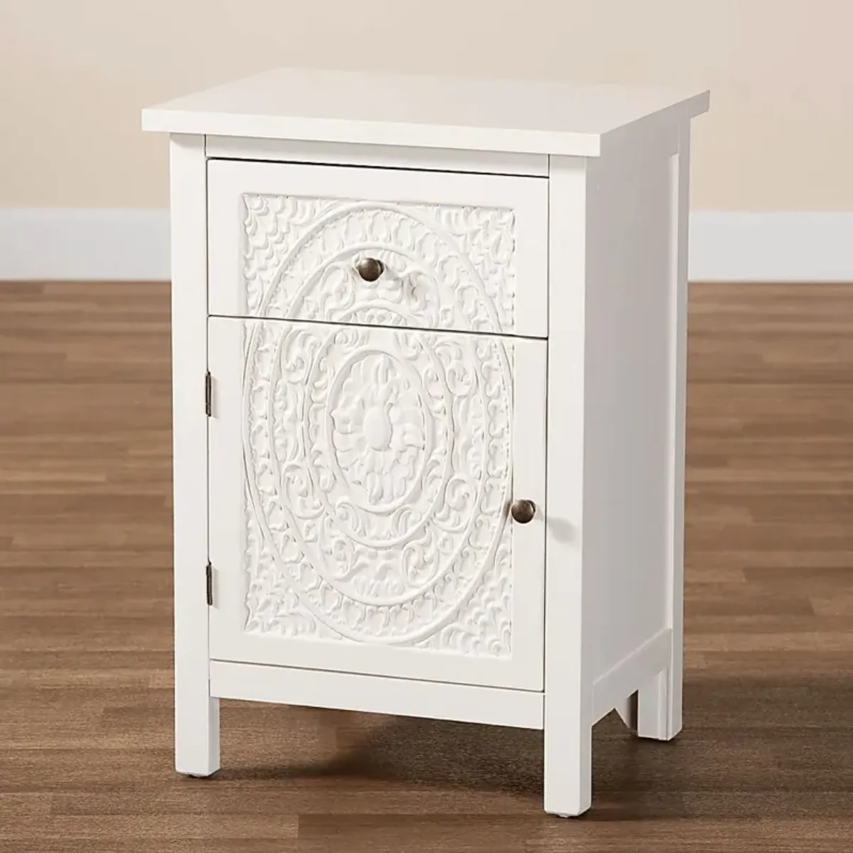 Radslow White Nightstand