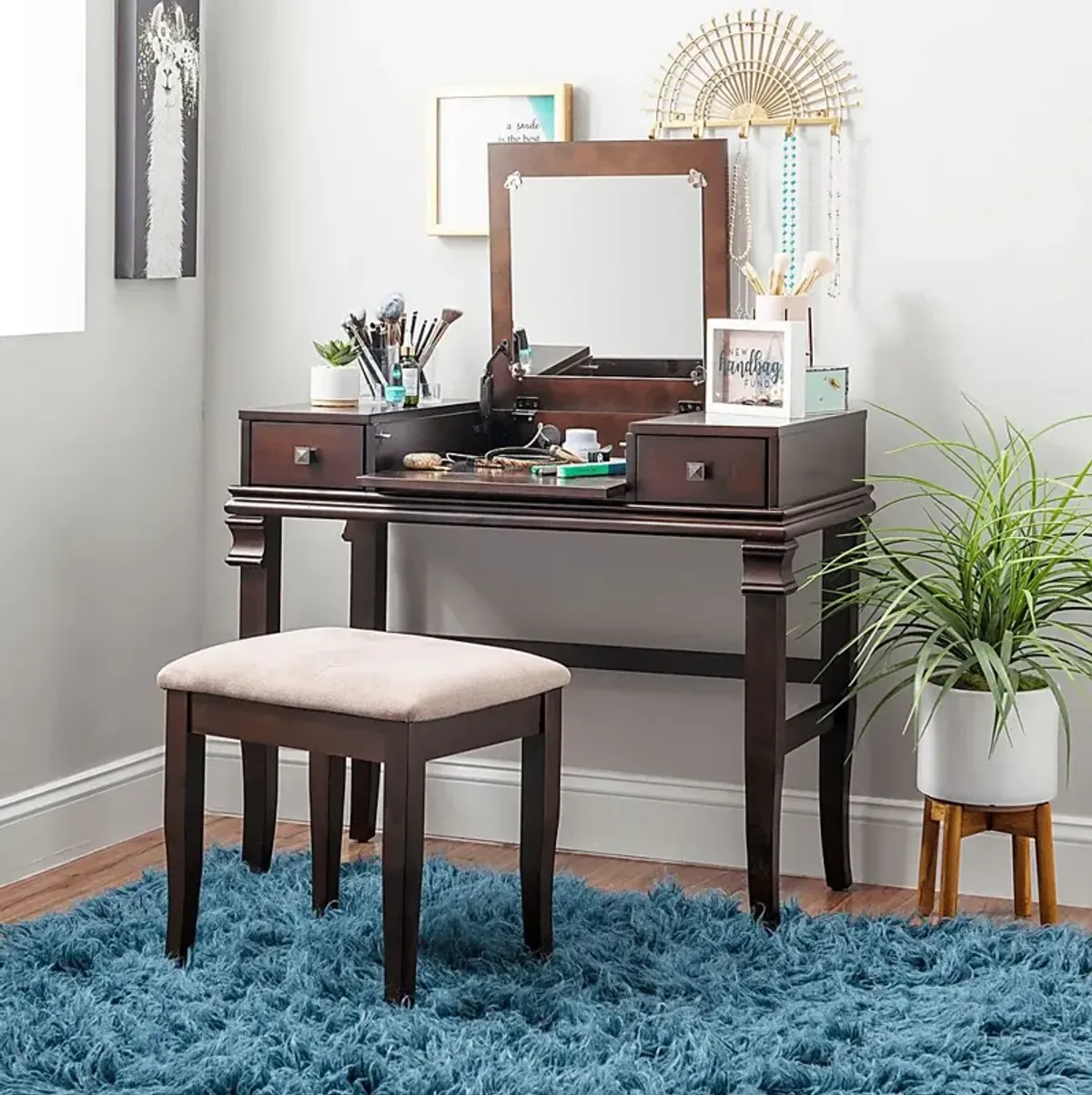 Alline Brown Vanity Set