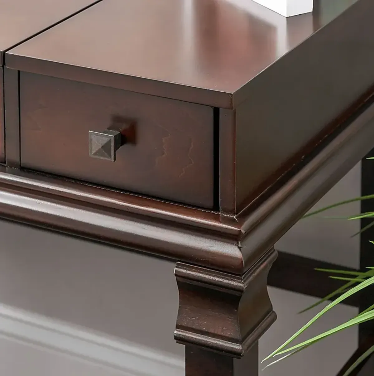 Alline Brown Vanity Set