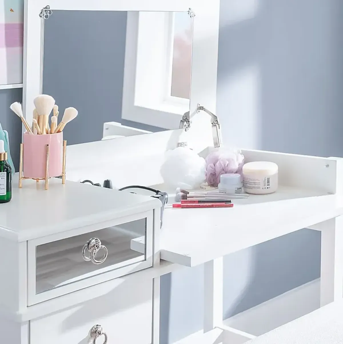 Bream White Vanity Set