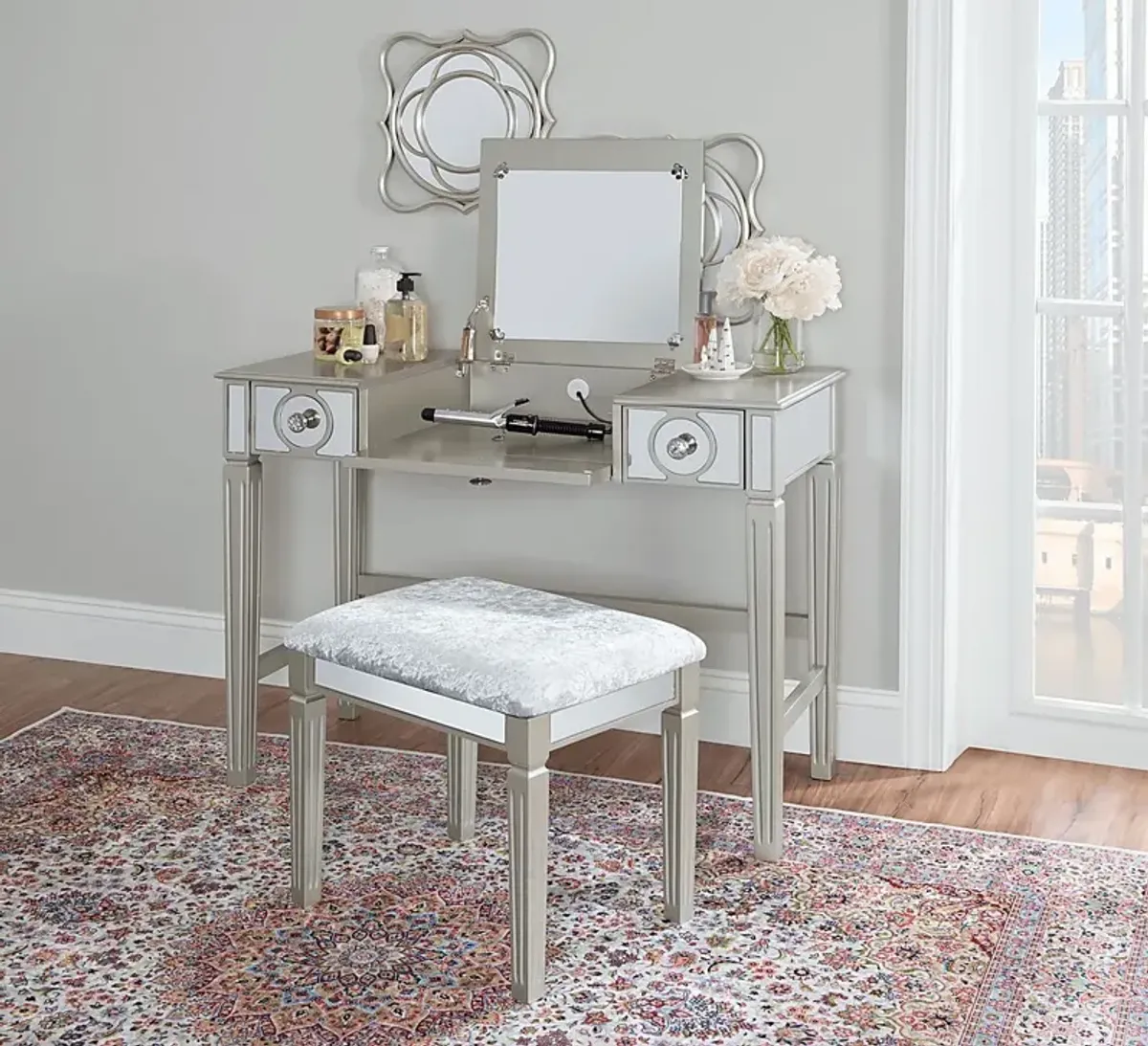 Nayllor Gray Vanity Set