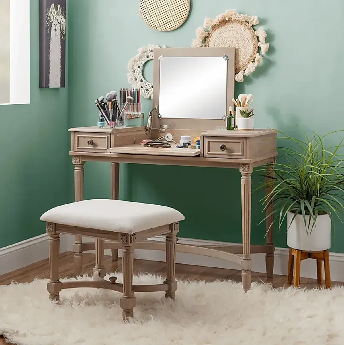 Quackenboss Brown Vanity Set