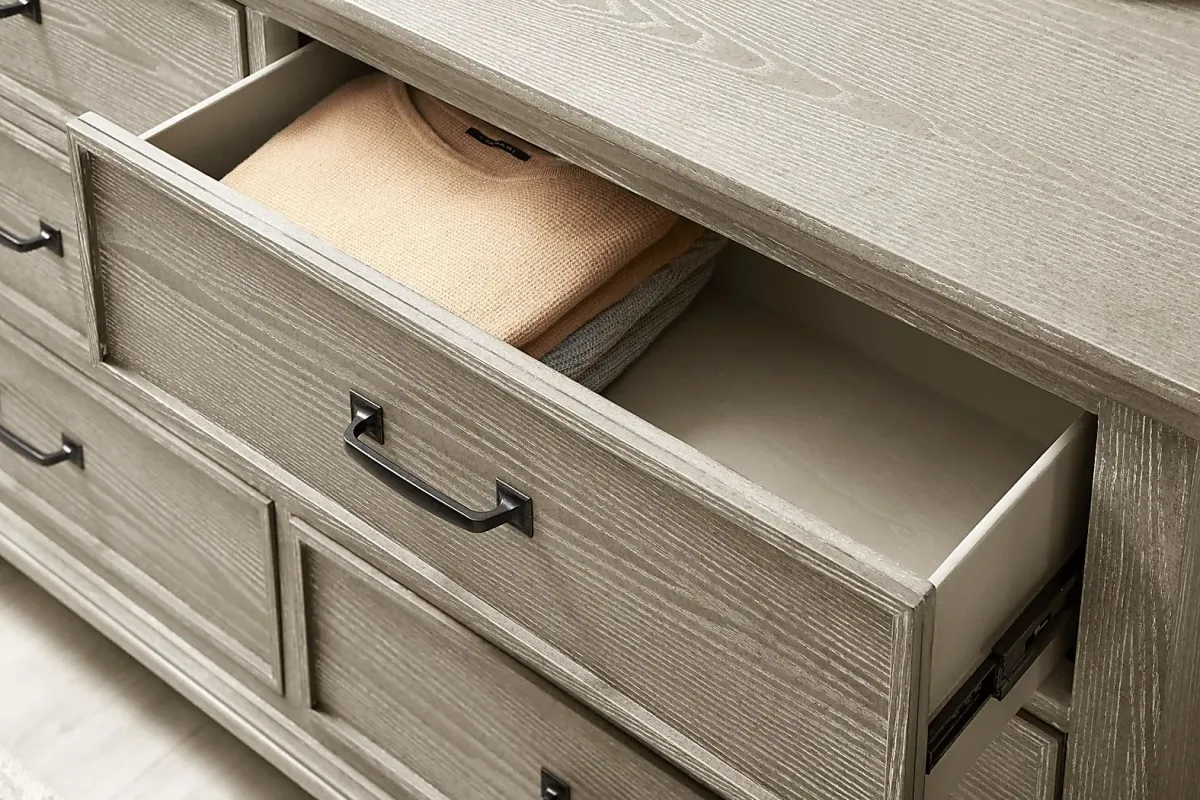 Ridgefield Natural 5 Pc Queen Panel Bedroom