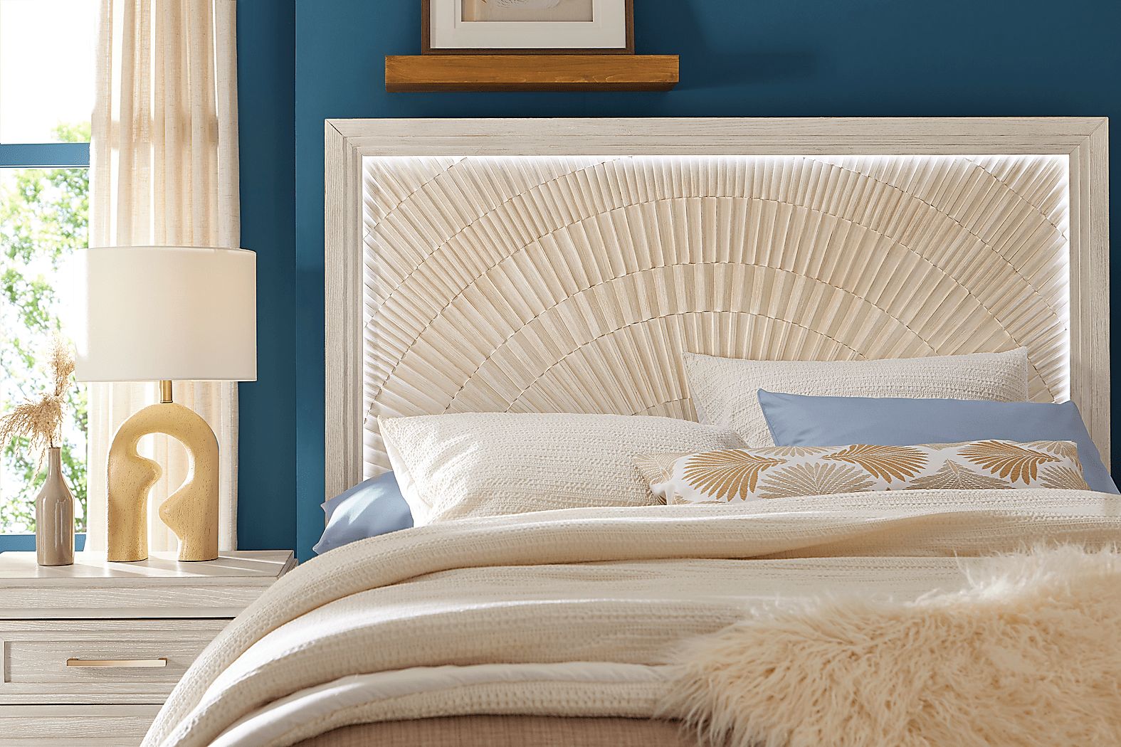 Sunside Way Sand 5 Pc Queen Bedroom