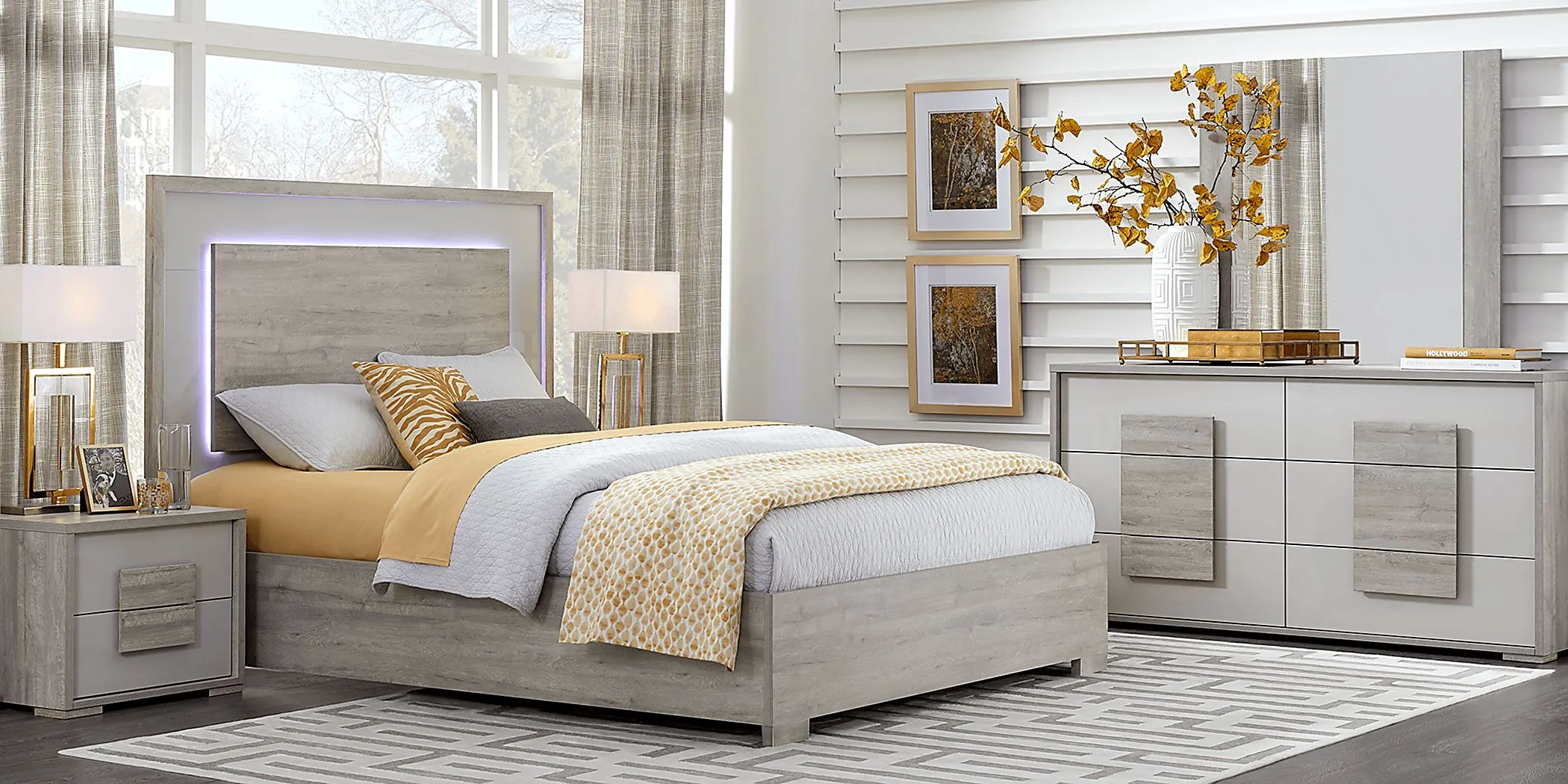 Hilton Head 5 Pc White Colors,White Queen Bedroom Set With Mirror, 3 Pc  Queen Panel Bed, Door Dresser - Rooms To Go