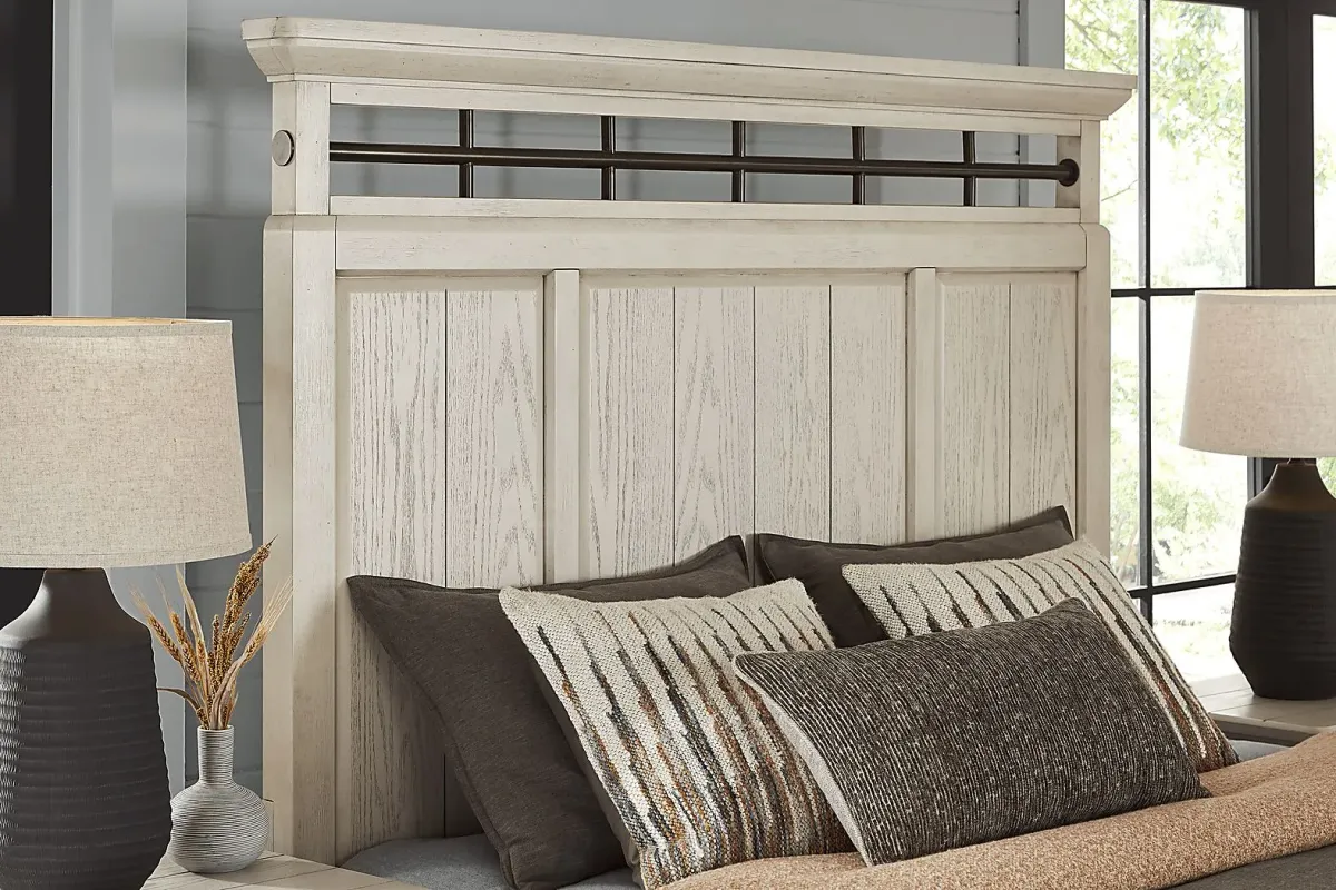 Montana Ridge White 5 Pc Queen Panel Bedroom