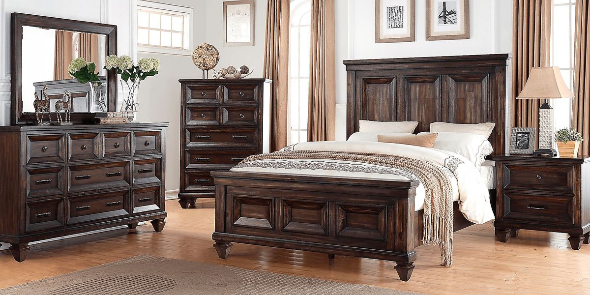 Bridgewood Walnut 5 Pc Queen Panel Bedroom