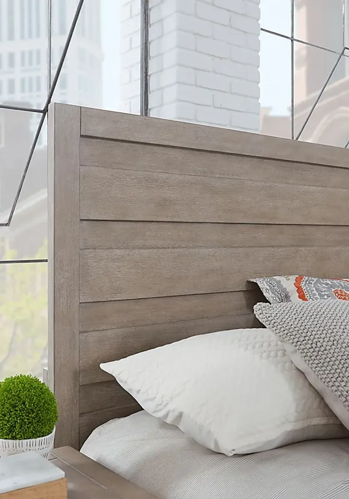 Barringer Place Gray 5 Pc Queen Panel Bedroom