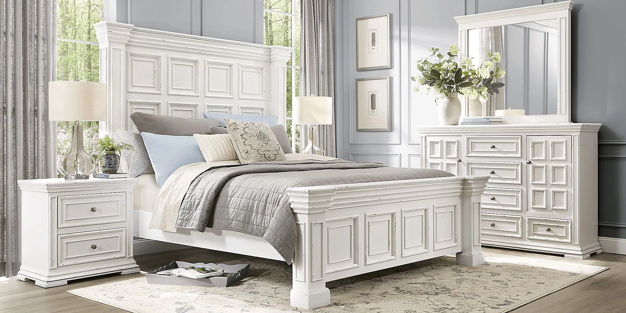 Hilton Head 5 Pc White Colors,White Queen Bedroom Set With Mirror, 3 Pc  Queen Panel Bed, Door Dresser - Rooms To Go