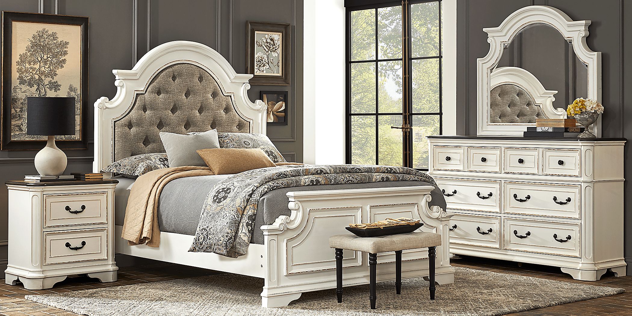 Marien Park White Queen Upholstered Bed