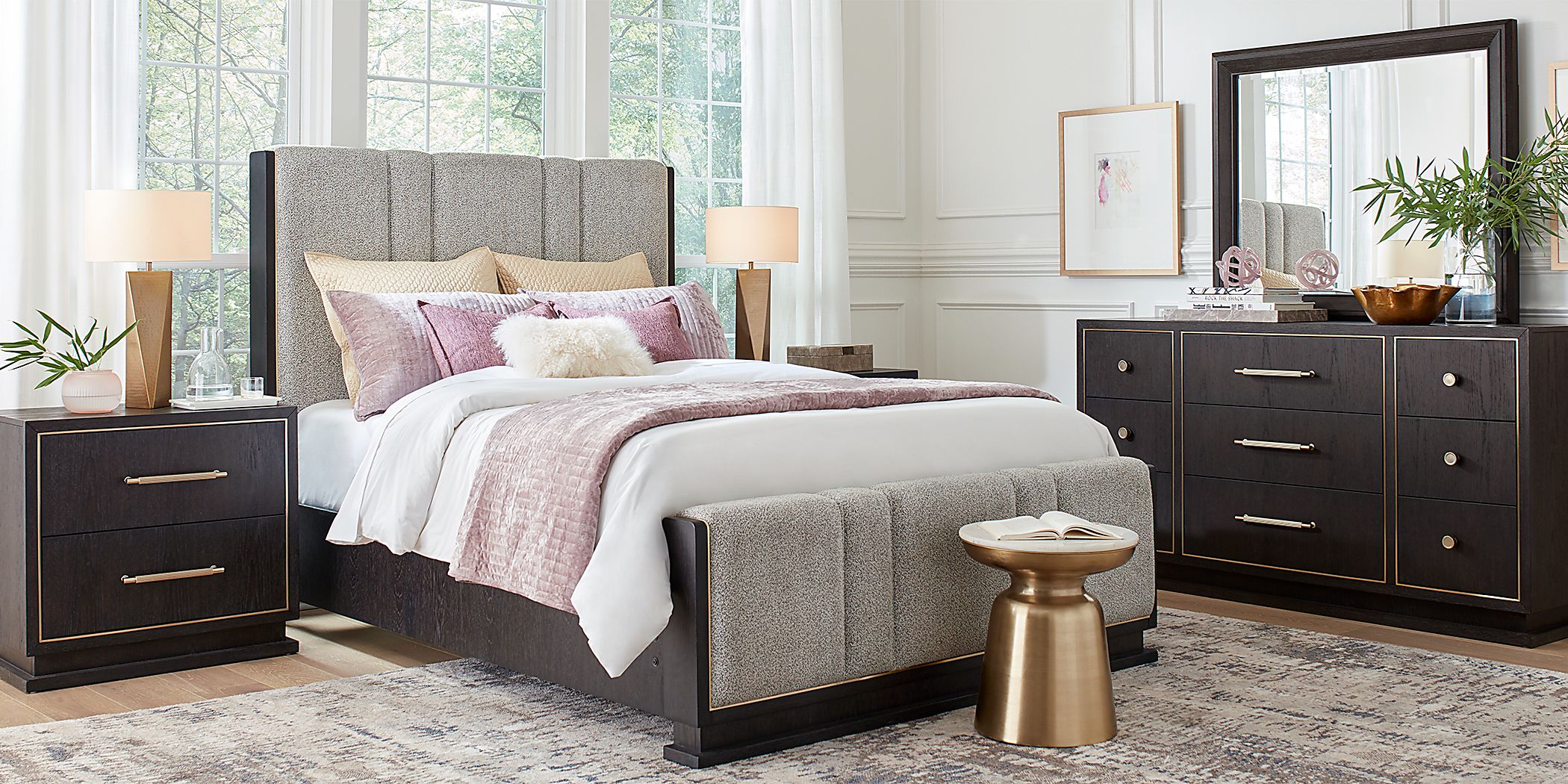 Wilshire Gray 3 Pc Queen Upholstered Bed