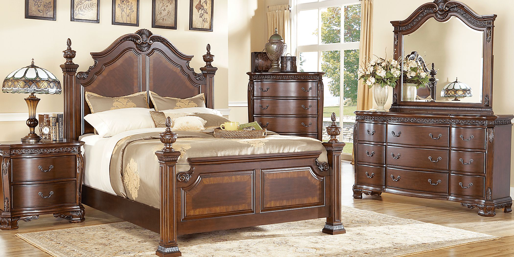 Cortinella king bedroom set