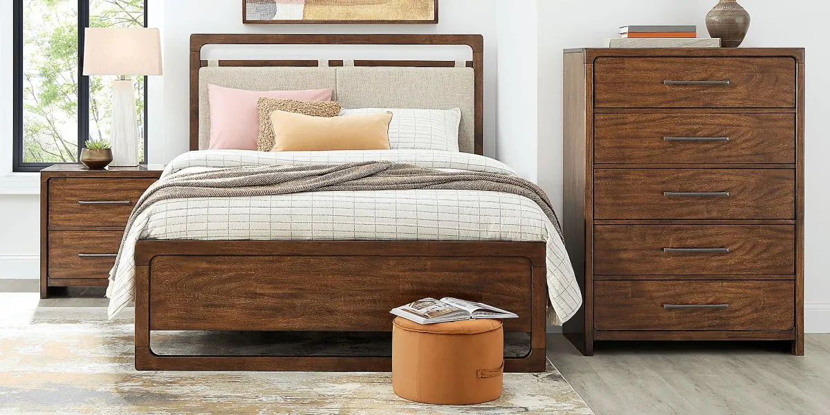 Surrey Ellis Caramel 3 Pc King Upholstered Bed