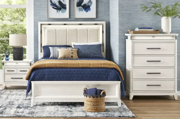 Heiress White 5 Pc Queen Upholstered Bedroom