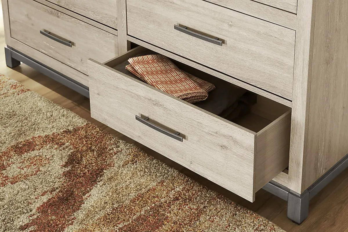 Maxton Place Natural 7 Pc King Bedroom