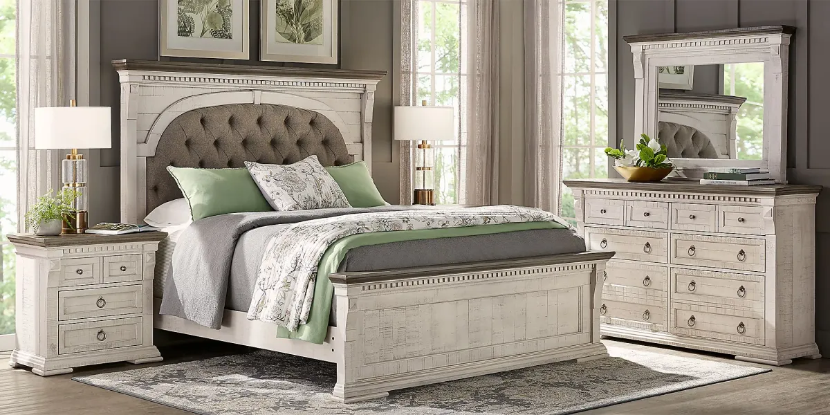 Crestwell Manor White 7 Pc King Upholstered Bedroom