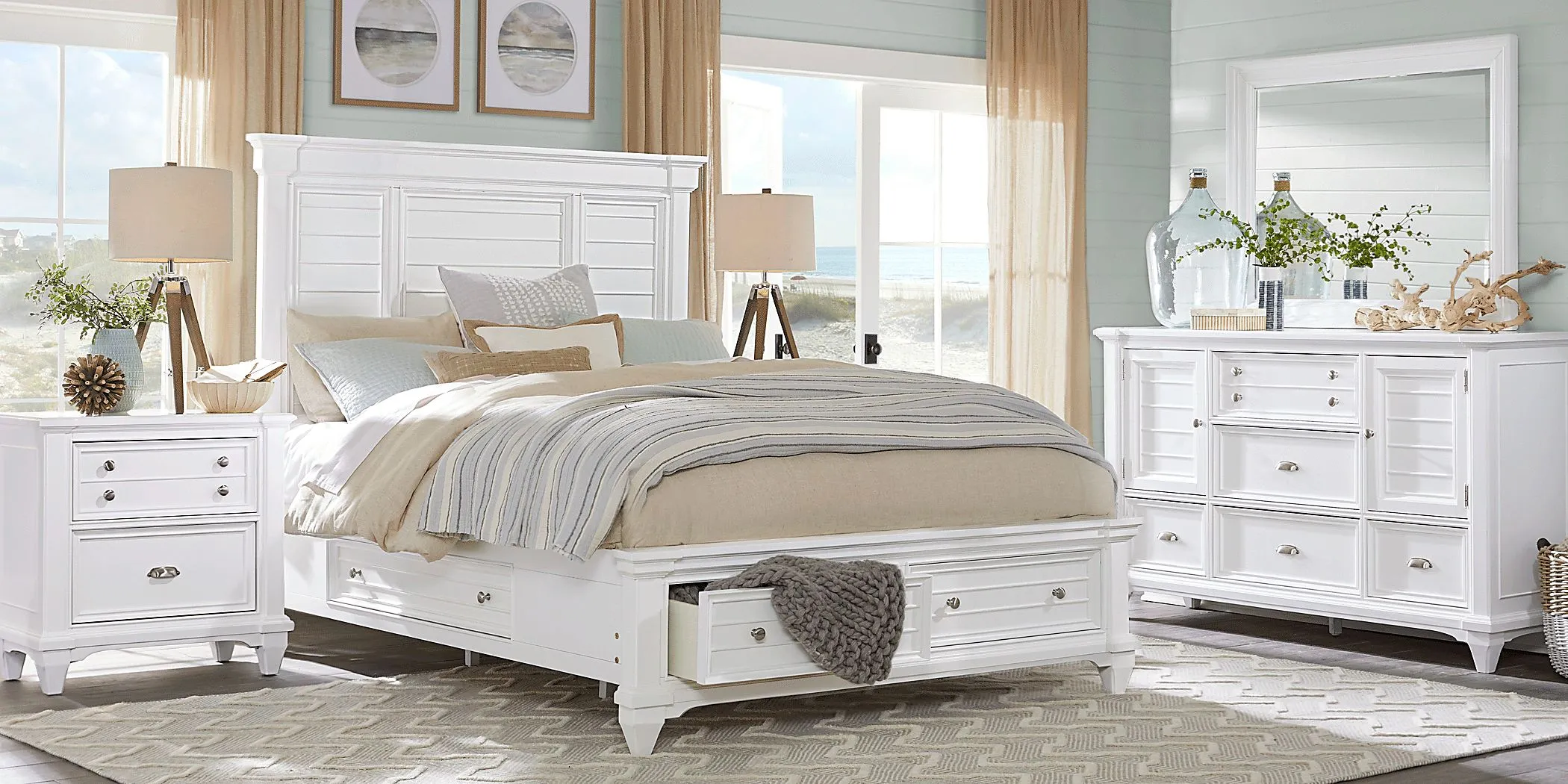 Hilton Head White 5 Pc Queen Storage Bedroom