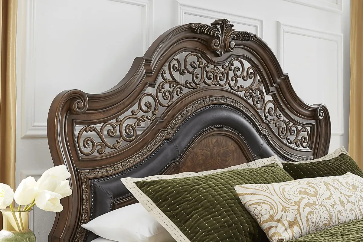 Yorkshire Manor Brown 5 Pc King Panel Bedroom