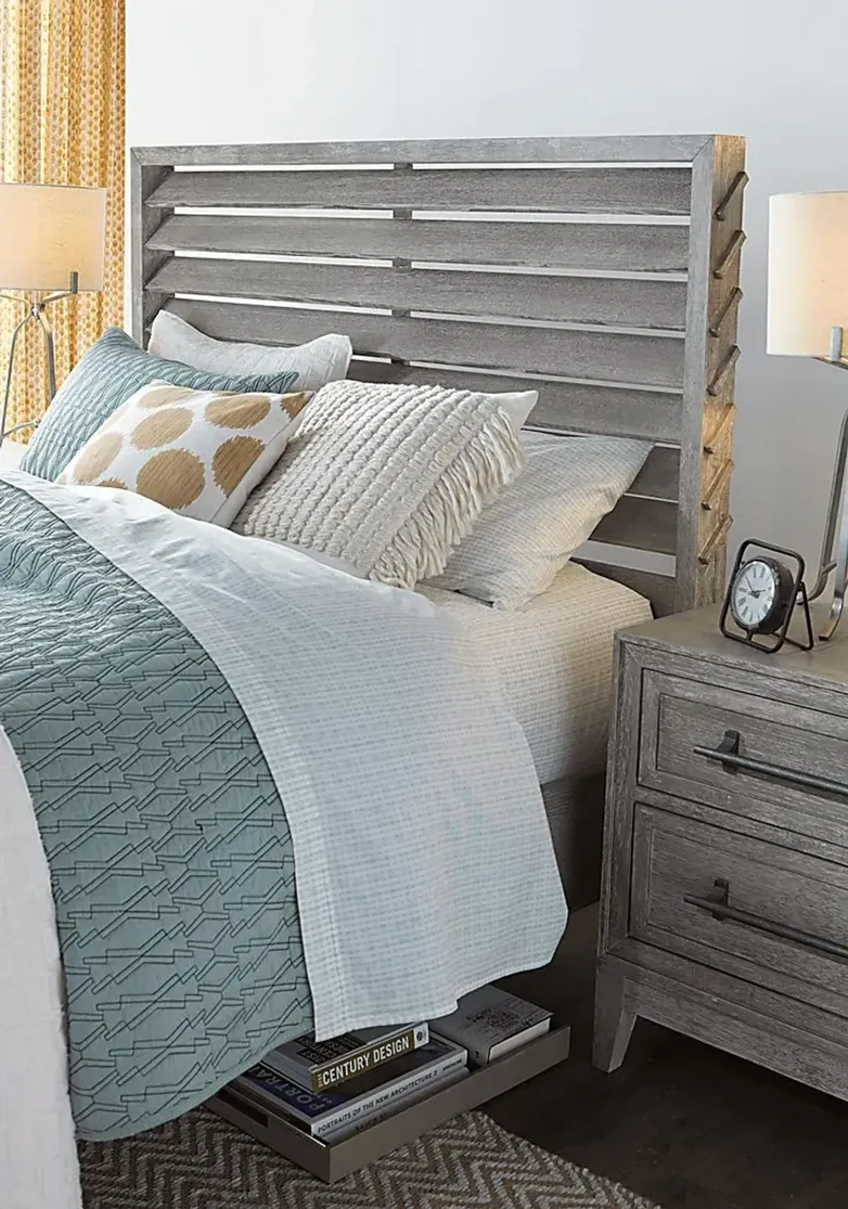 River Falls Light Gray 3 Pc Queen Slat Bed