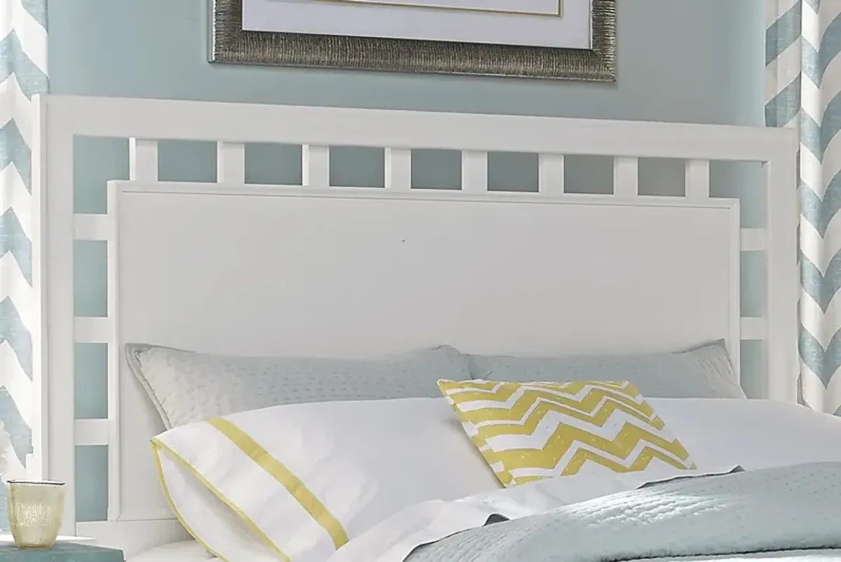 Belcourt White 3 Pc King Lattice Arch Bed