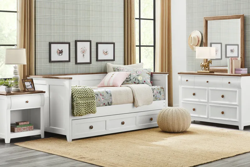 Kids Sugar Hollow White Twin Daybed Bedroom